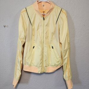 LULULEMON Two to Make it True Reversible Jacket Yellow Size 10